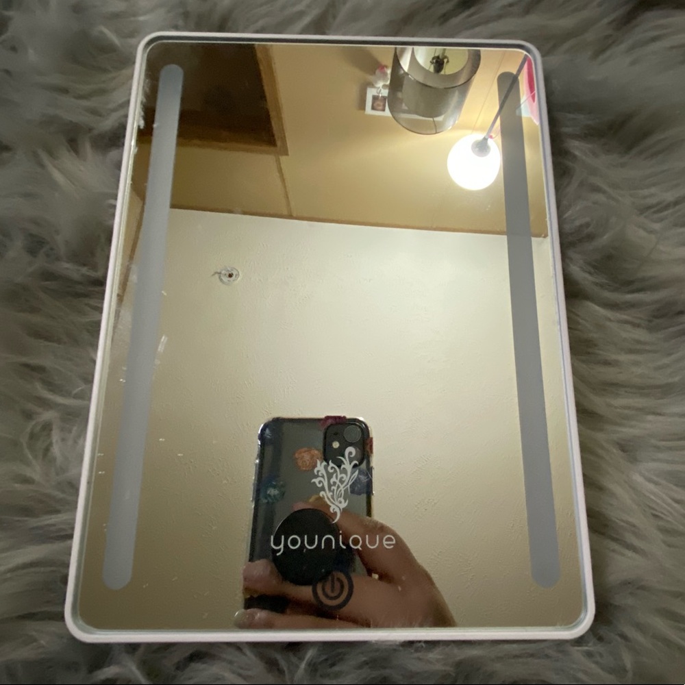 Younique LED Vanity Mirror